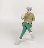 Gojo Satoru Sitting Pose Anime Figure Set (3-Piece Collectible Display Model)